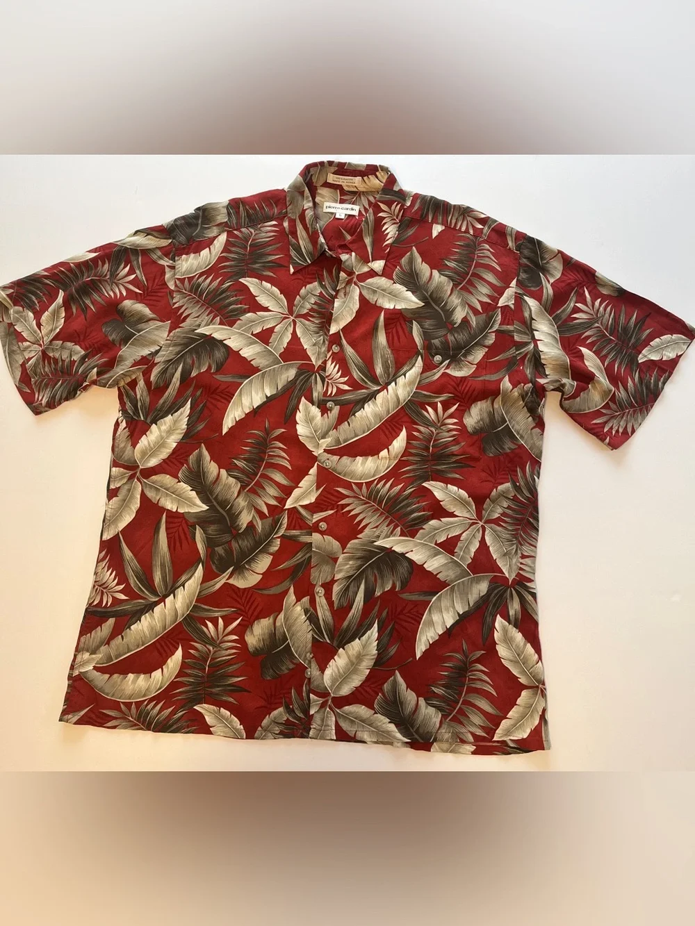 Pierre Cardin Men's Red Tropical Print Short Sleeve Shirt size L rayon button